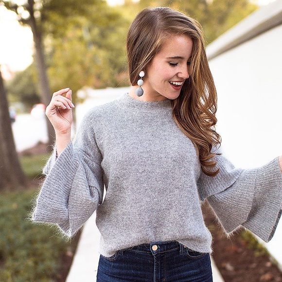 Endless Rose Sweater - Picture 3 of 16